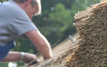 professional Two Mile Oak Cross thatchers